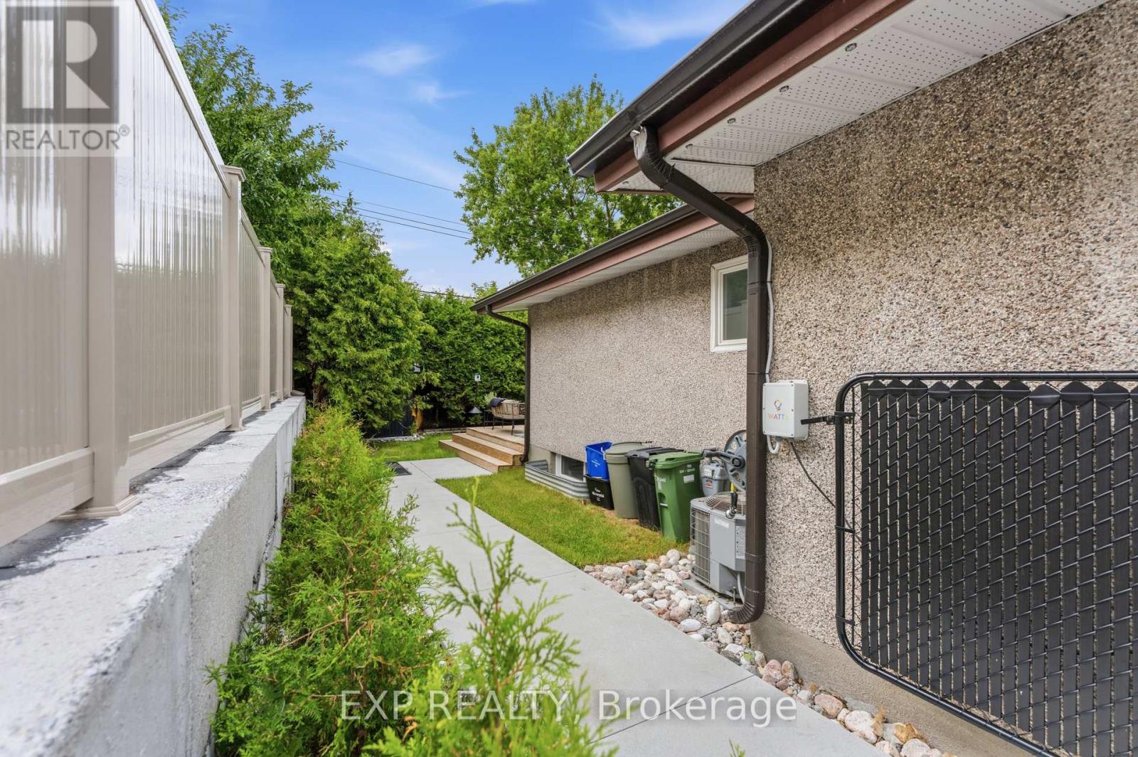 15 Newbury Avenue, Ottawa, Ontario  K2E 6K7 - Photo 44 - X13455044