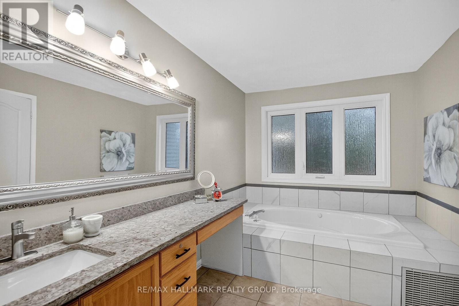 110 Hunter's Glen Crescent, Ottawa, Ontario  K1T 3R1 - Photo 20 - X13455154