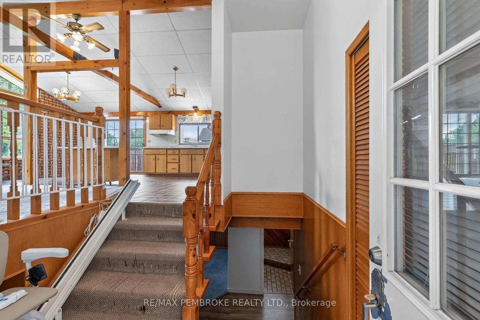 66 Sandy Beach Road, Laurentian Valley, Ontario  K8A 6W8 - Photo 10 - X13455214