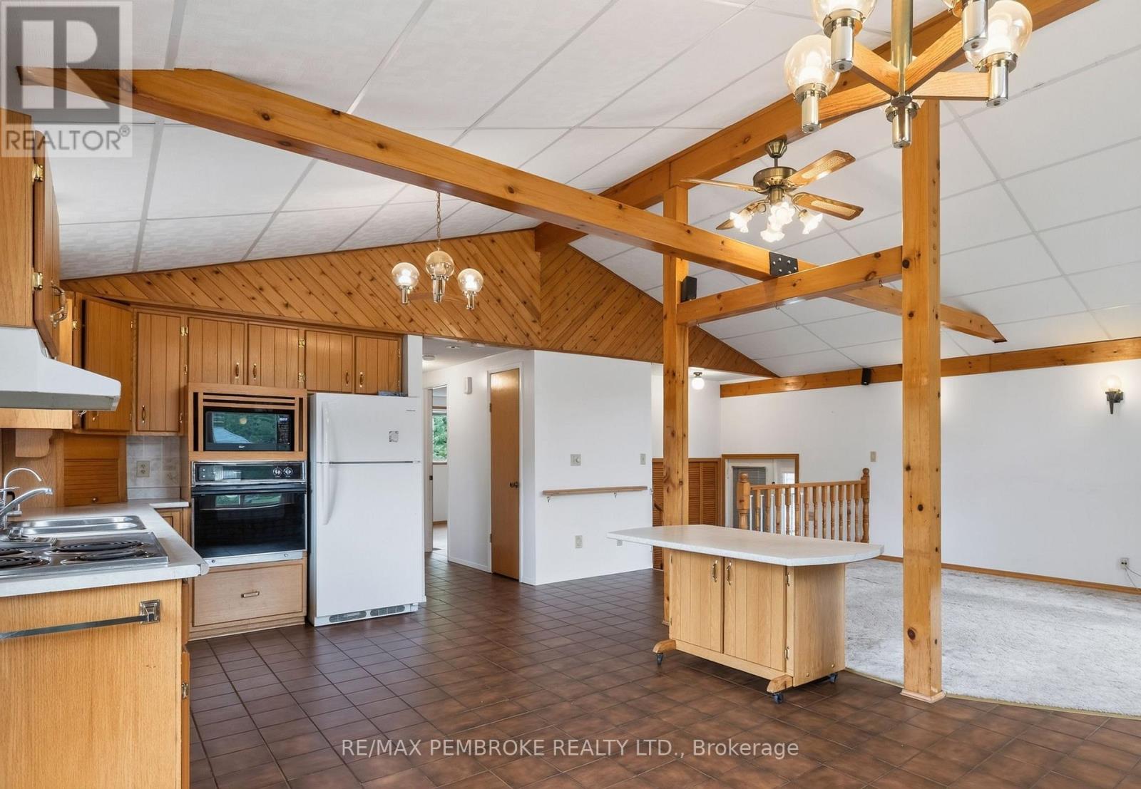 66 Sandy Beach Road, Laurentian Valley, Ontario  K8A 6W8 - Photo 13 - X13455214
