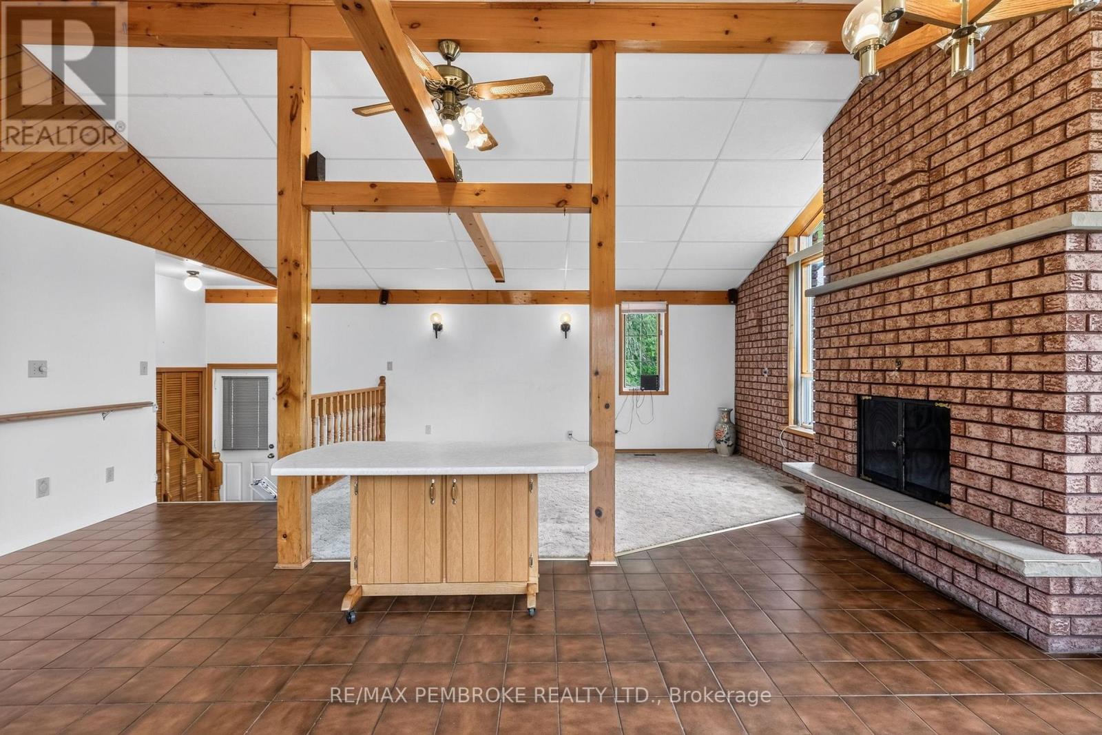 66 Sandy Beach Road, Laurentian Valley, Ontario  K8A 6W8 - Photo 15 - X13455214