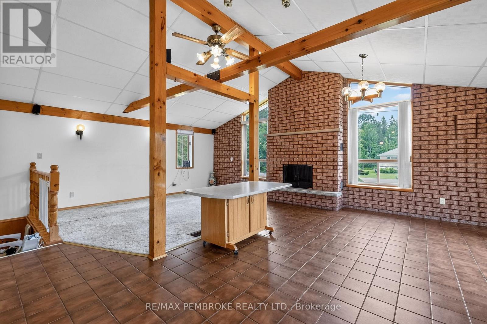 66 Sandy Beach Road, Laurentian Valley, Ontario  K8A 6W8 - Photo 21 - X13455214