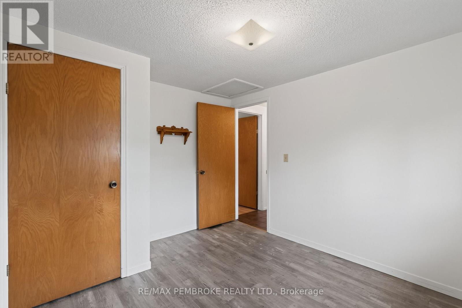 66 Sandy Beach Road, Laurentian Valley, Ontario  K8A 6W8 - Photo 27 - X13455214