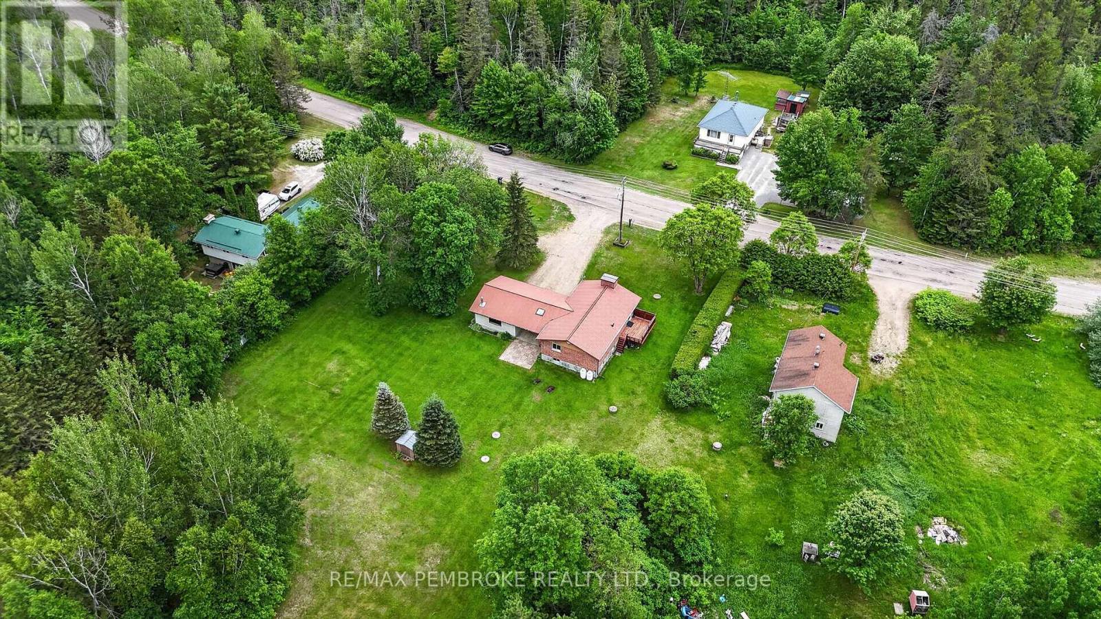 66 Sandy Beach Road, Laurentian Valley, Ontario  K8A 6W8 - Photo 43 - X13455214
