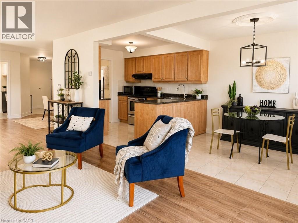 3050 Pinemeadow Drive Unit# 30, Burlington, Ontario  L7M 3X5 - Photo 7 - 40831279