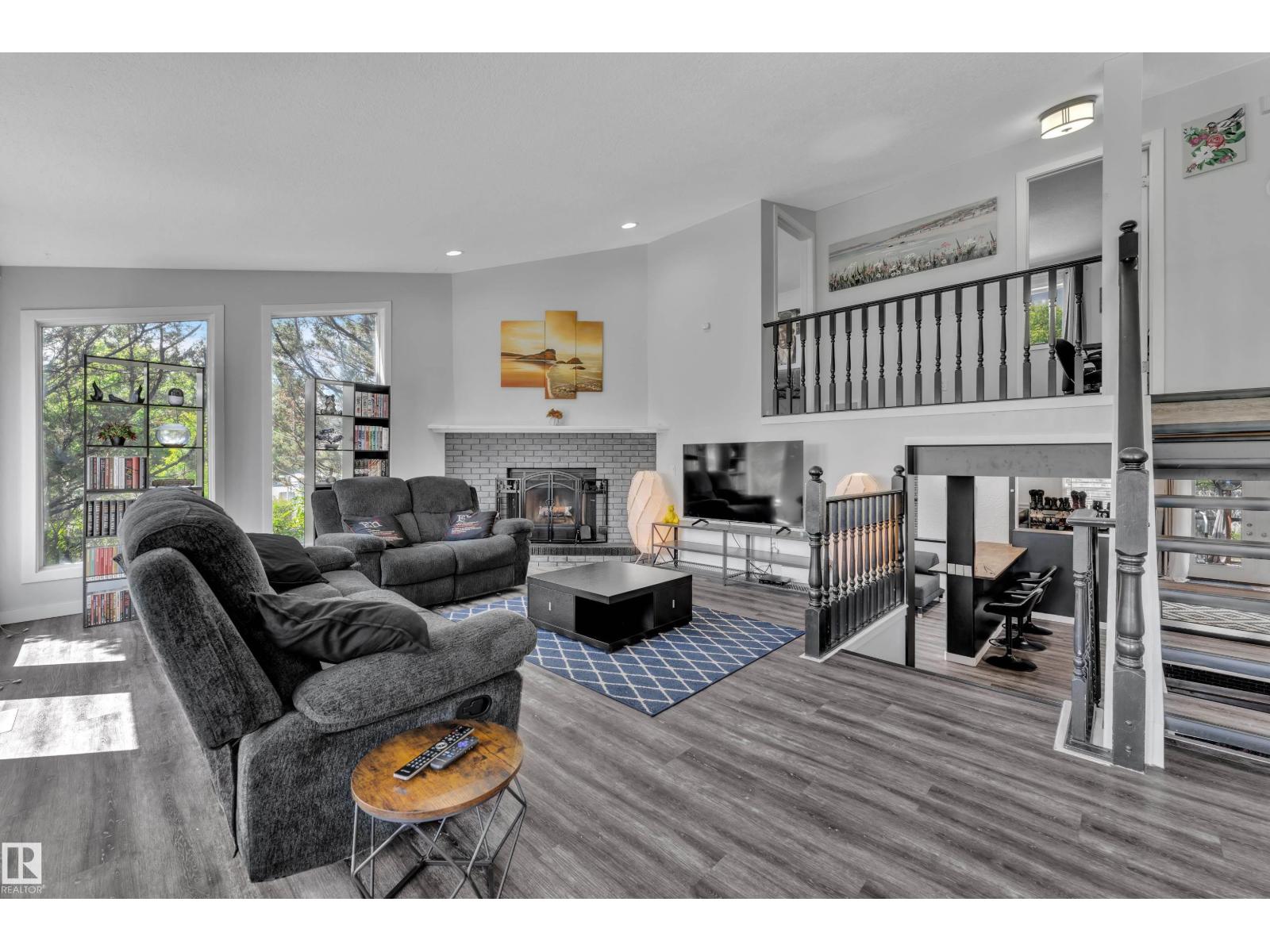 2219 Millbourne Rd W Nw, Edmonton, Alberta  T6K 0Y3 - Photo 4 - E4494067