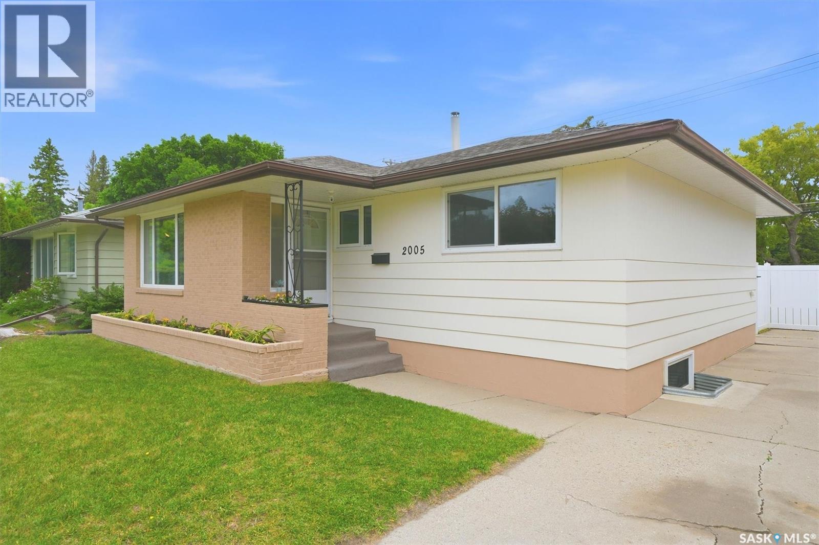 2005 Cumberland AVENUE S, saskatoon, Saskatchewan