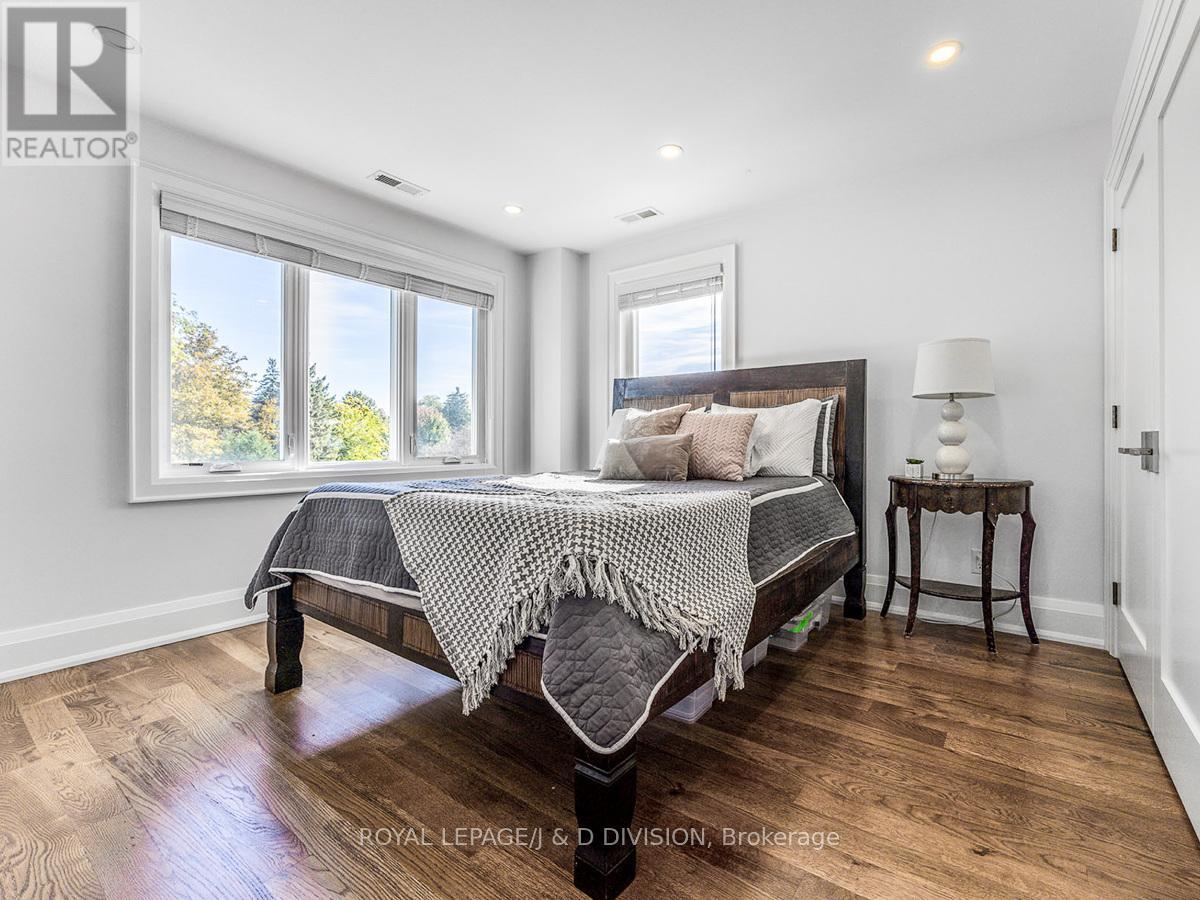 30 Broadleaf Road, Toronto, Ontario  M3B 1C2 - Photo 27 - C13455046