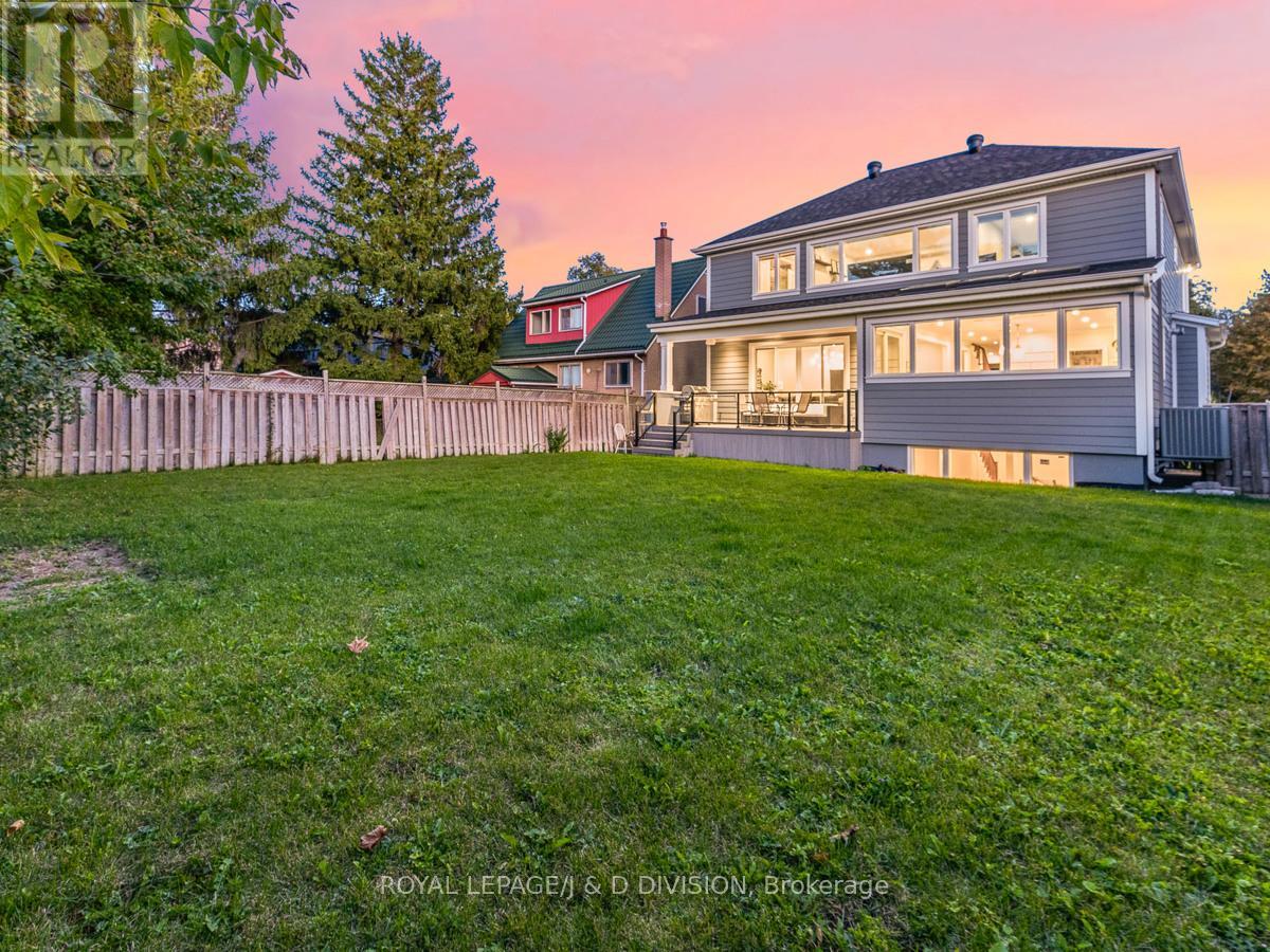 30 Broadleaf Road, Toronto, Ontario  M3B 1C2 - Photo 38 - C13455046