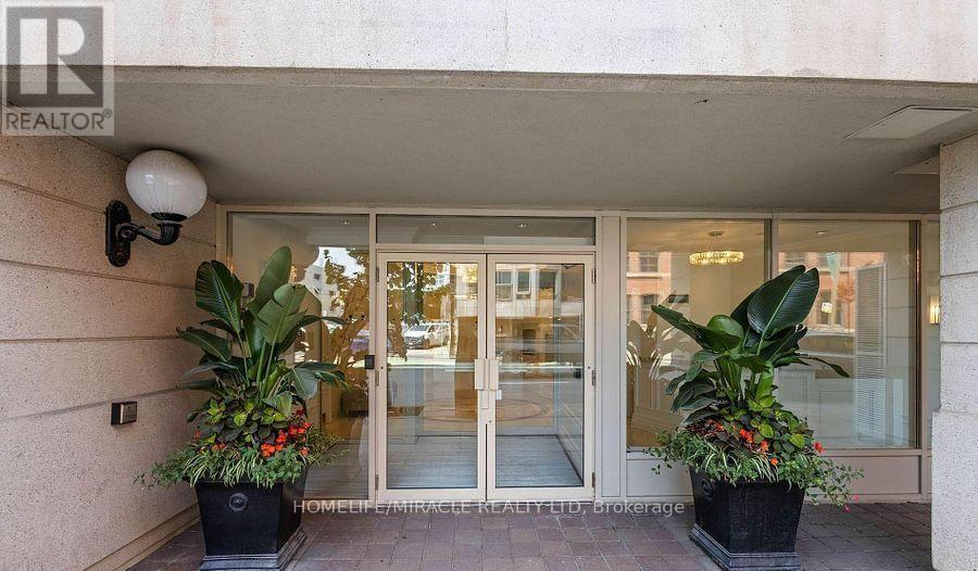 605 - 115 Richmond Street E, Toronto, Ontario  M5C 3H6 - Photo 2 - C13455080