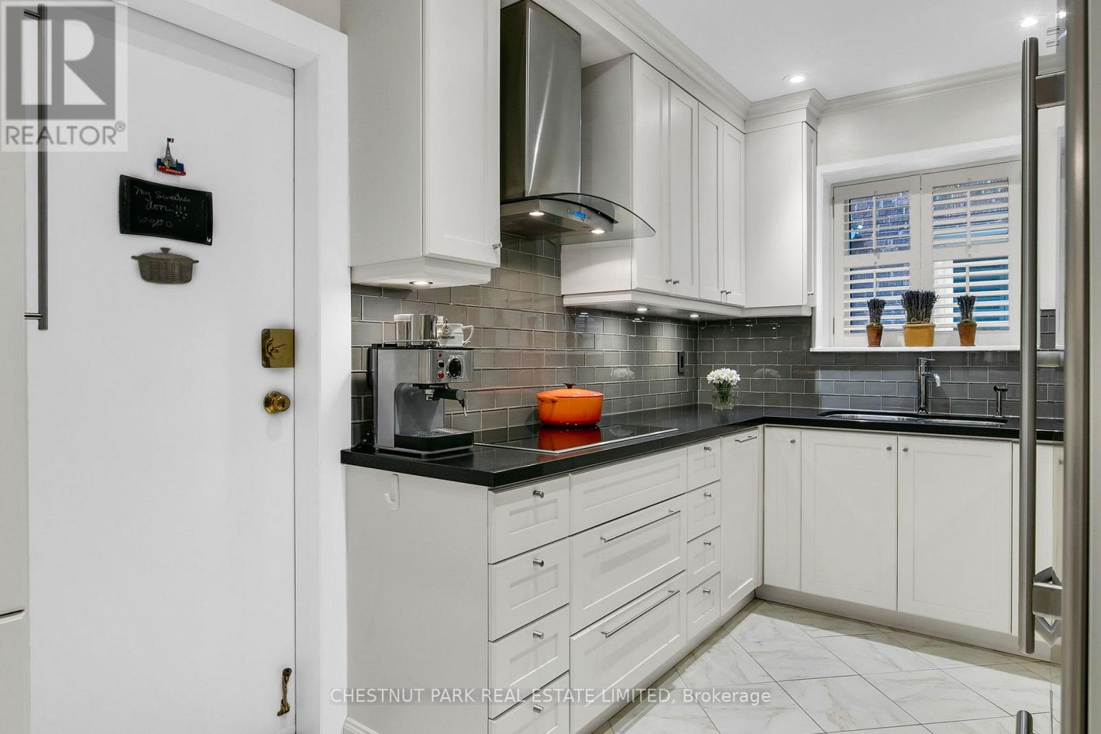 7b Clarendon Avenue, Toronto, Ontario  M4V 1H8 - Photo 17 - C13455094