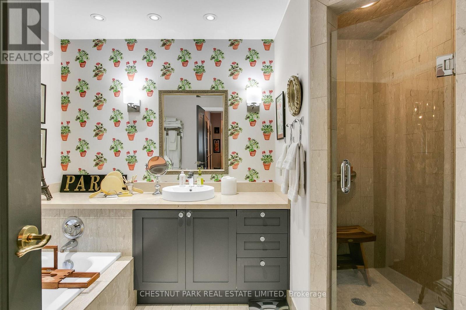 7b Clarendon Avenue, Toronto, Ontario  M4V 1H8 - Photo 23 - C13455094