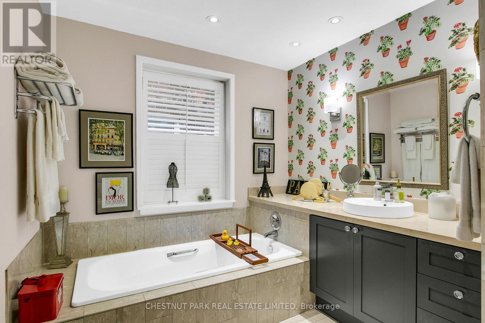 7b Clarendon Avenue, Toronto, Ontario  M4V 1H8 - Photo 24 - C13455094