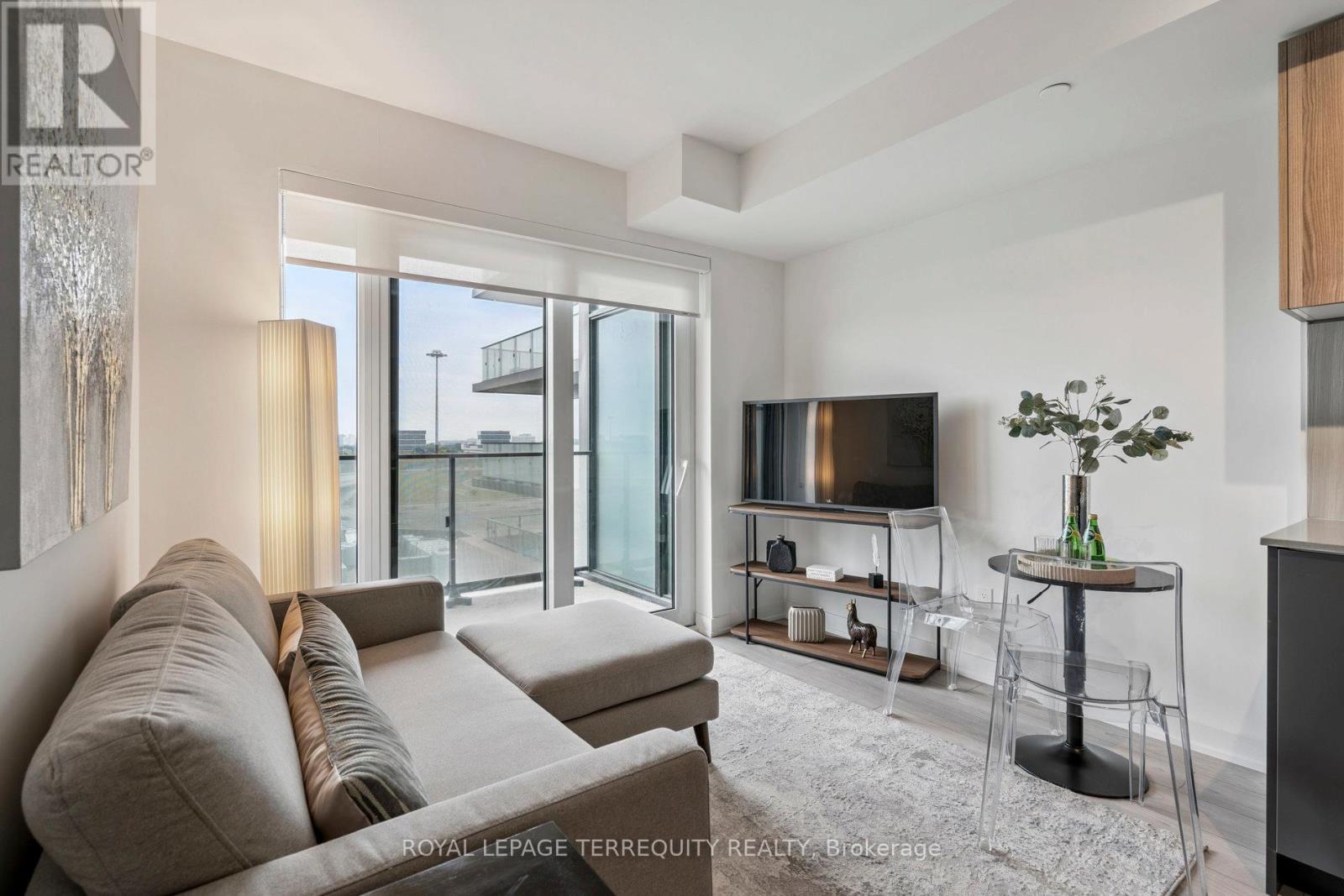 809 - 8 Tippett Road, Toronto, Ontario  M3H 0E7 - Photo 4 - C13455102