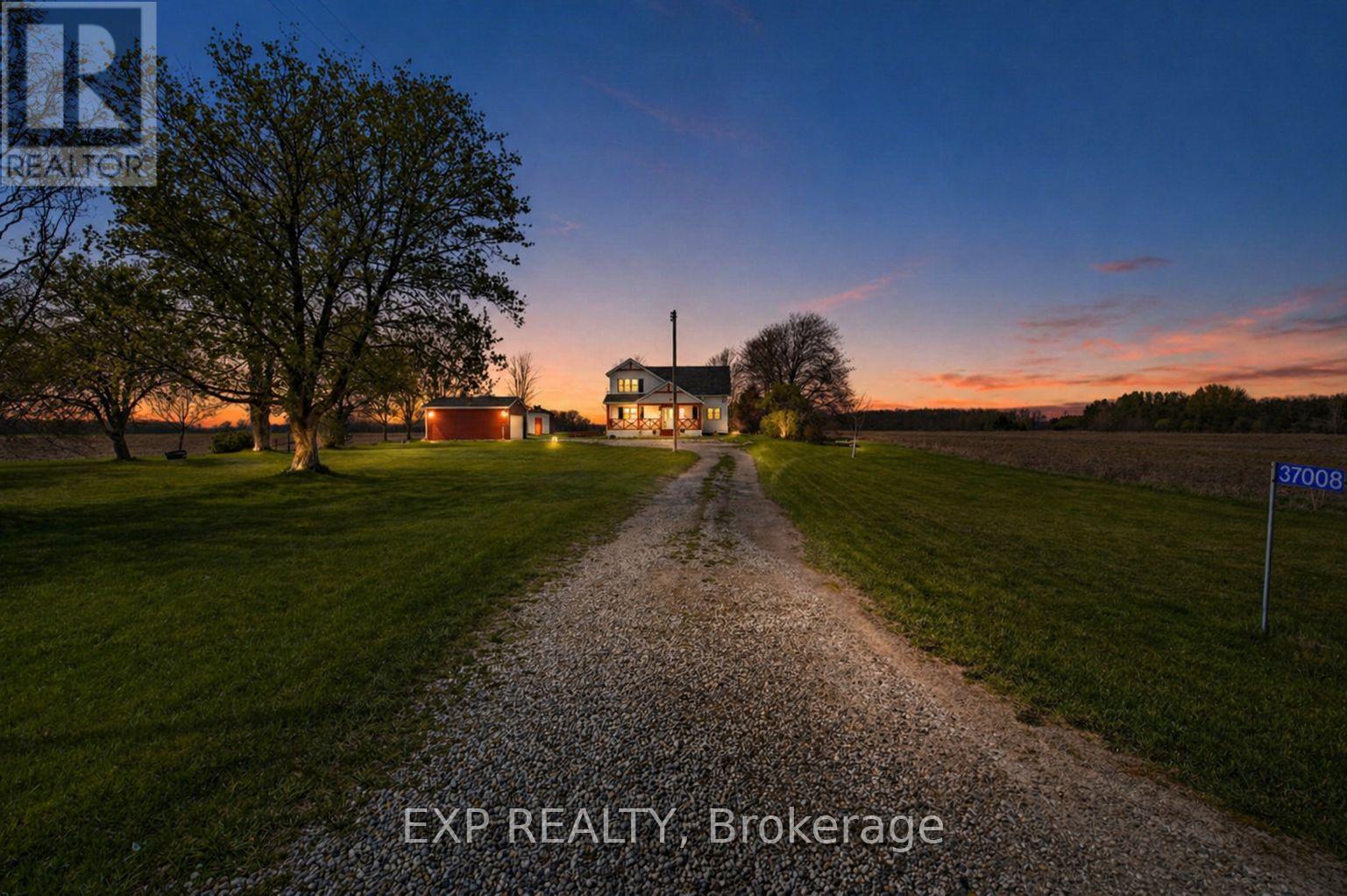 37008 Third Line, Southwold, Ontario  N0L 2G0 - Photo 2 - X13047700