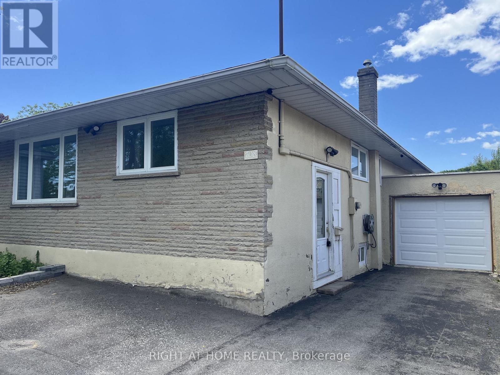 708 CARNEGIE AVENUE, Oshawa, Ontario