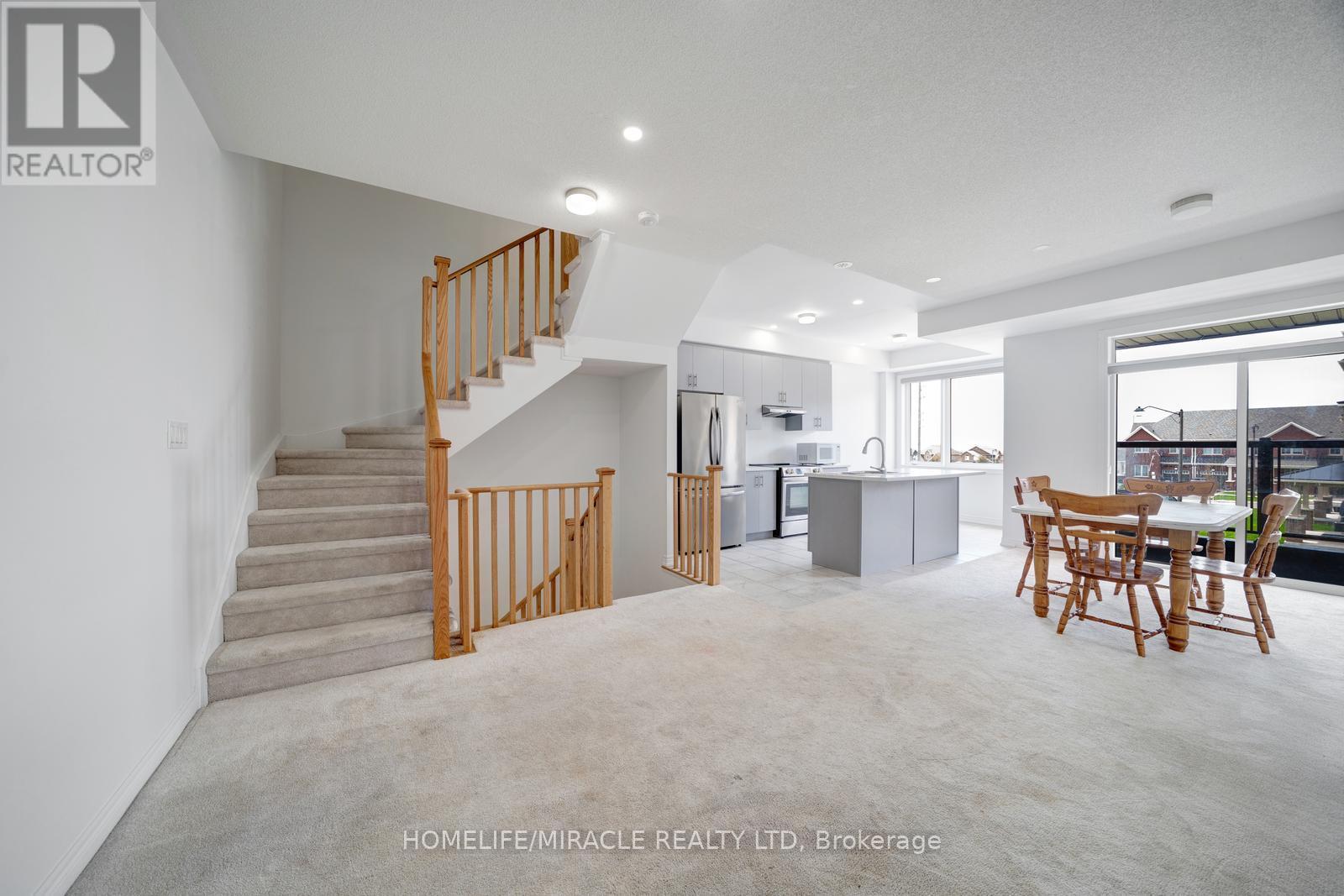 2004 Cameron Lott Crescent, Oshawa, Ontario  L1L 0S1 - Photo 11 - E13455280