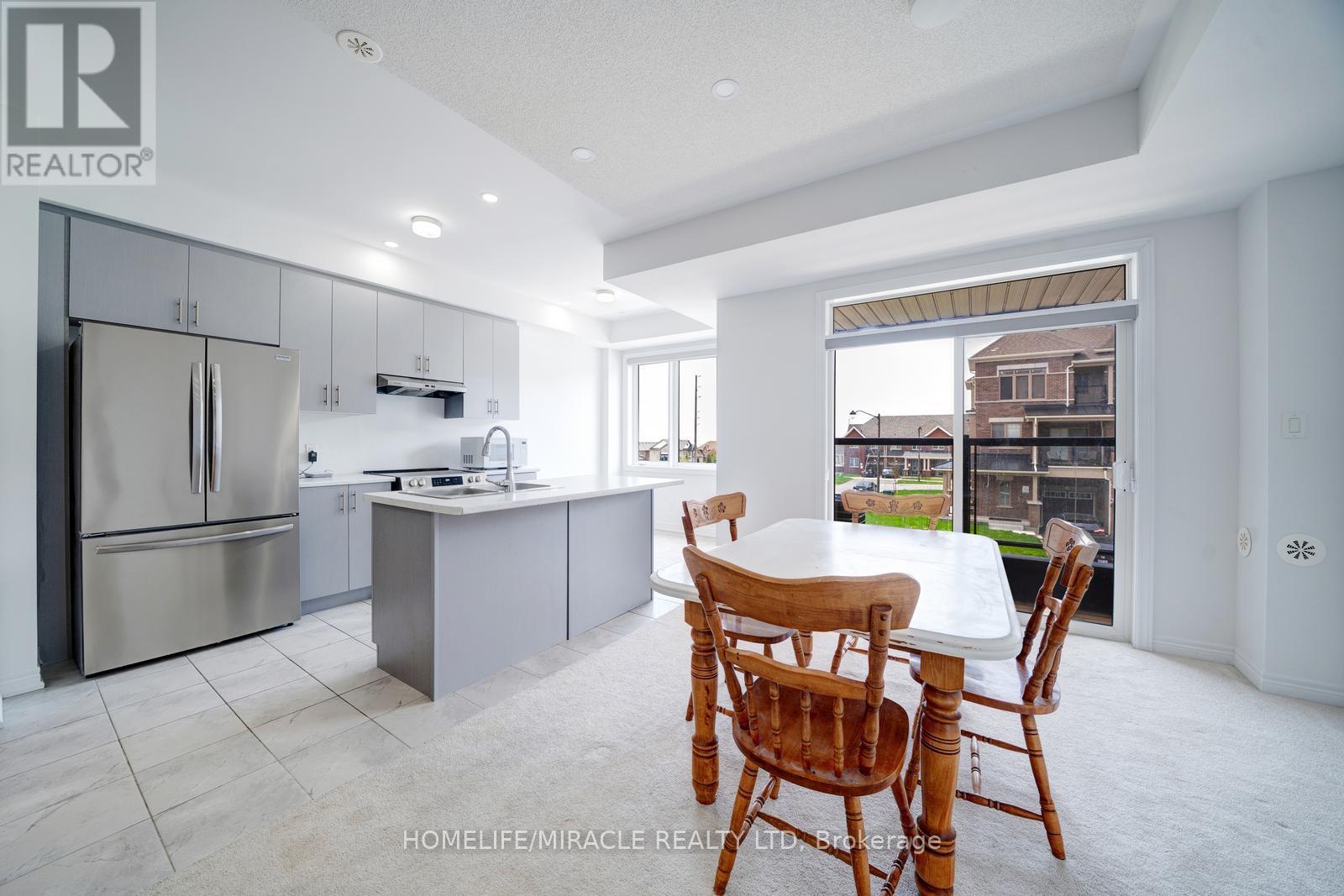 2004 Cameron Lott Crescent, Oshawa, Ontario  L1L 0S1 - Photo 12 - E13455280