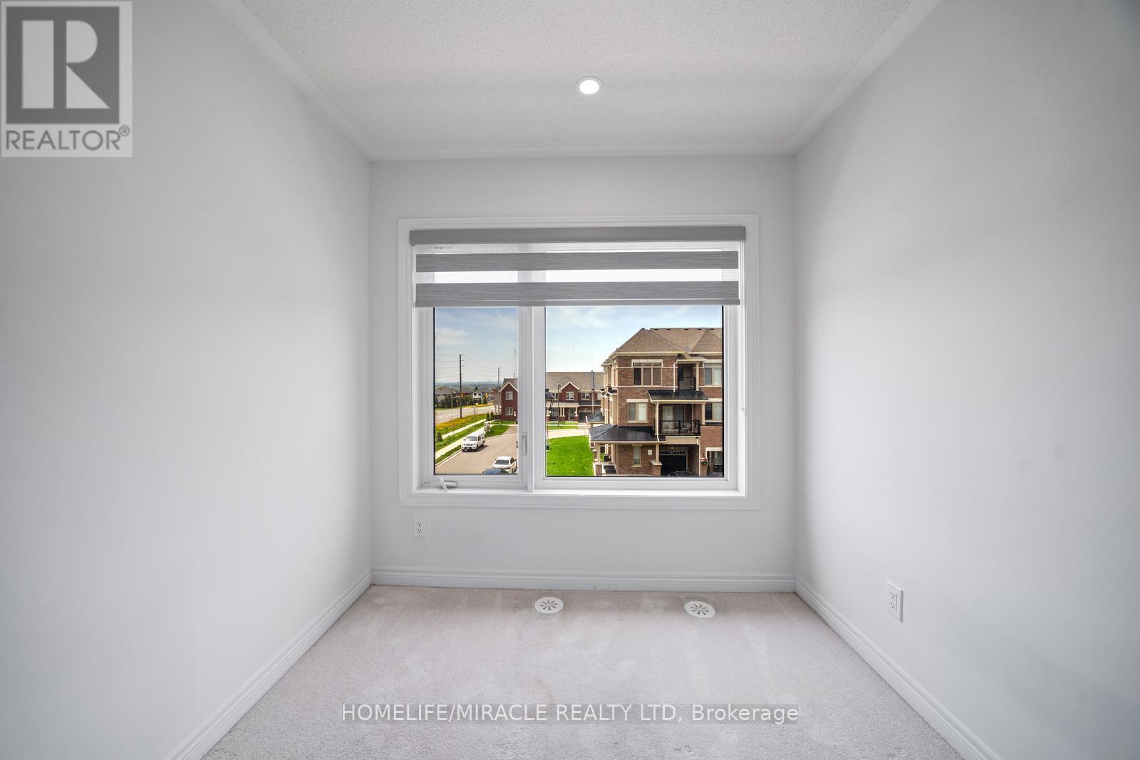 2004 Cameron Lott Crescent, Oshawa, Ontario  L1L 0S1 - Photo 29 - E13455280
