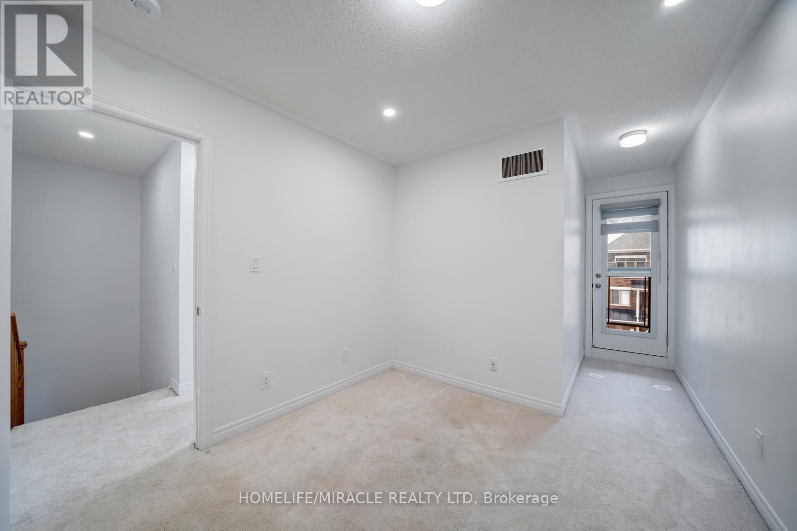 2004 Cameron Lott Crescent, Oshawa, Ontario  L1L 0S1 - Photo 35 - E13455280