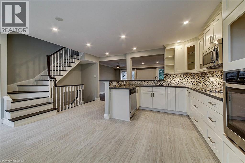 2353 Marine Drive Unit# 3, Oakville, Ontario  L6L 1C5 - Photo 6 - 40840510