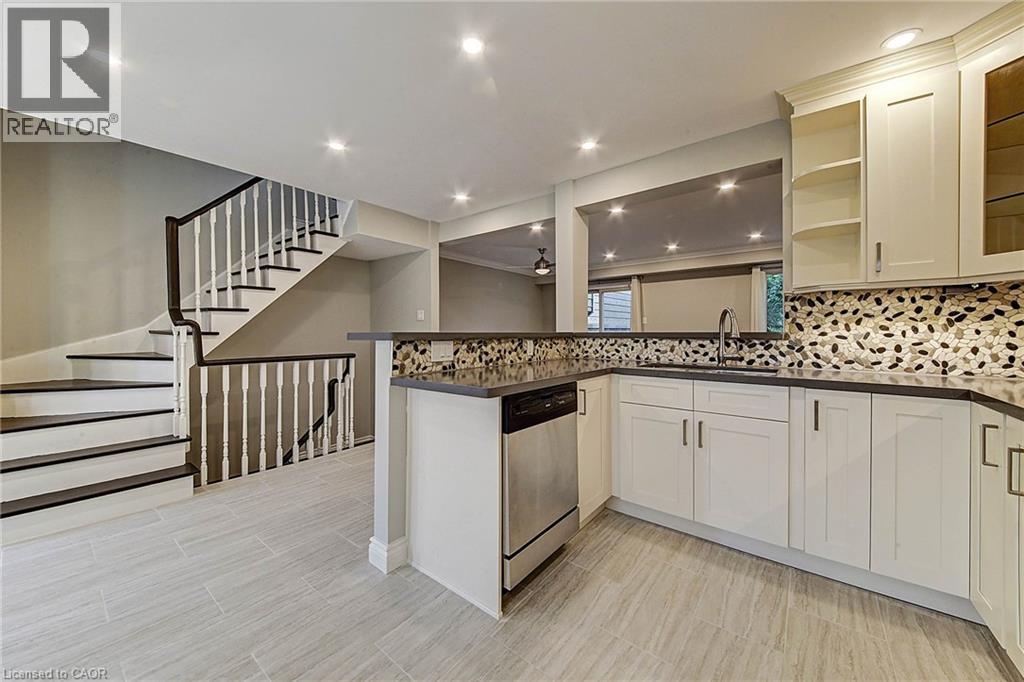 2353 Marine Drive Unit# 3, Oakville, Ontario  L6L 1C5 - Photo 7 - 40840510