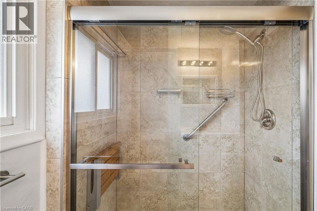 192 Oakland Drive, Hamilton, Ontario  L8E 1B6 - Photo 13 - 40839343