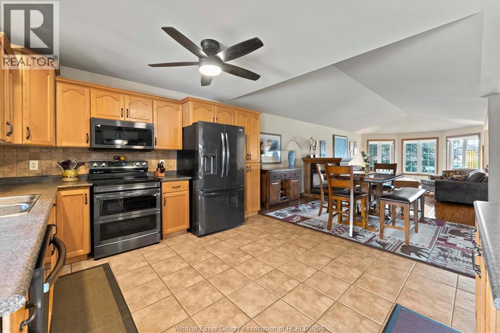 435 Fields Avenue, Lasalle, Ontario  N9J 3S6 - Photo 12 - 26014310