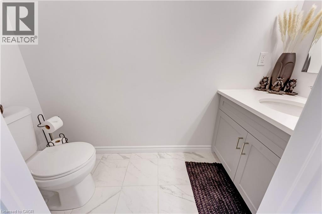 248 Otterbein Road, Kitchener, Ontario  N2B 0A8 - Photo 17 - 40837747