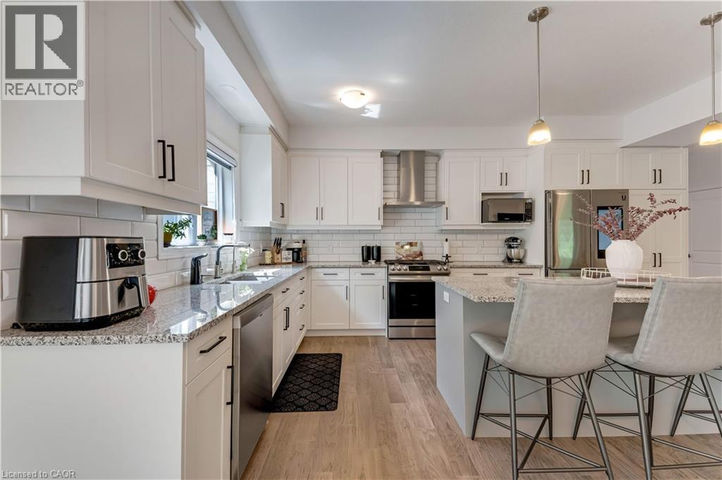 248 Otterbein Road, Kitchener, Ontario  N2B 0A8 - Photo 9 - 40837747