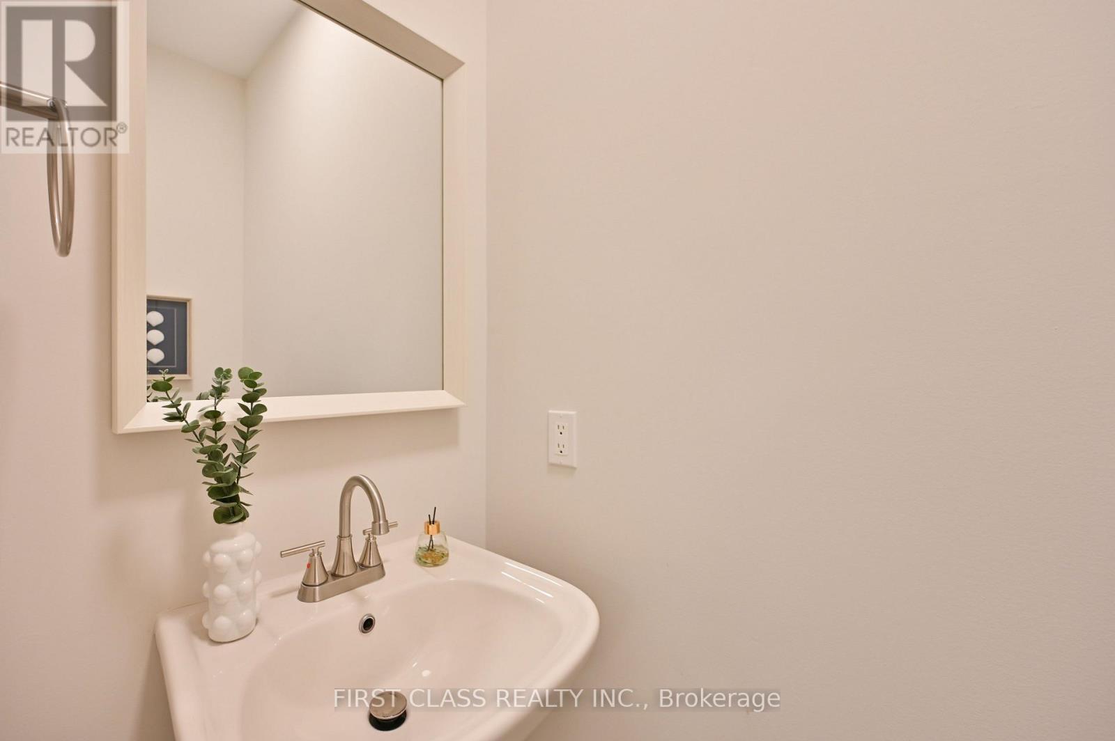 17 Chao Crescent, Richmond Hill, Ontario  L4E 0P4 - Photo 14 - N13455058
