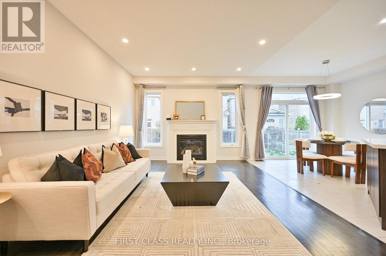 17 Chao Crescent, Richmond Hill, Ontario  L4E 0P4 - Photo 7 - N13455058