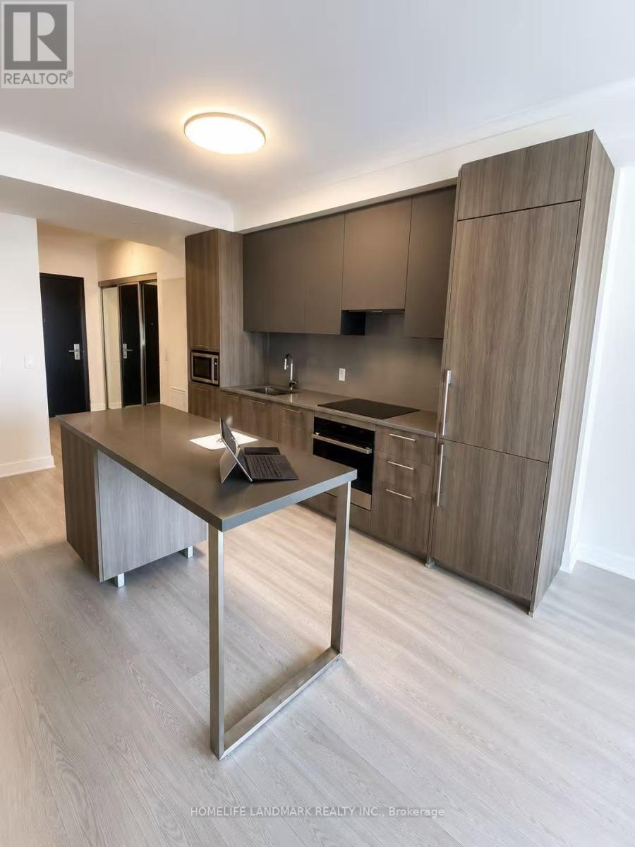 18 Water Walk Drive, Markham, Ontario  L3R 6L5 - Photo 11 - N13455174