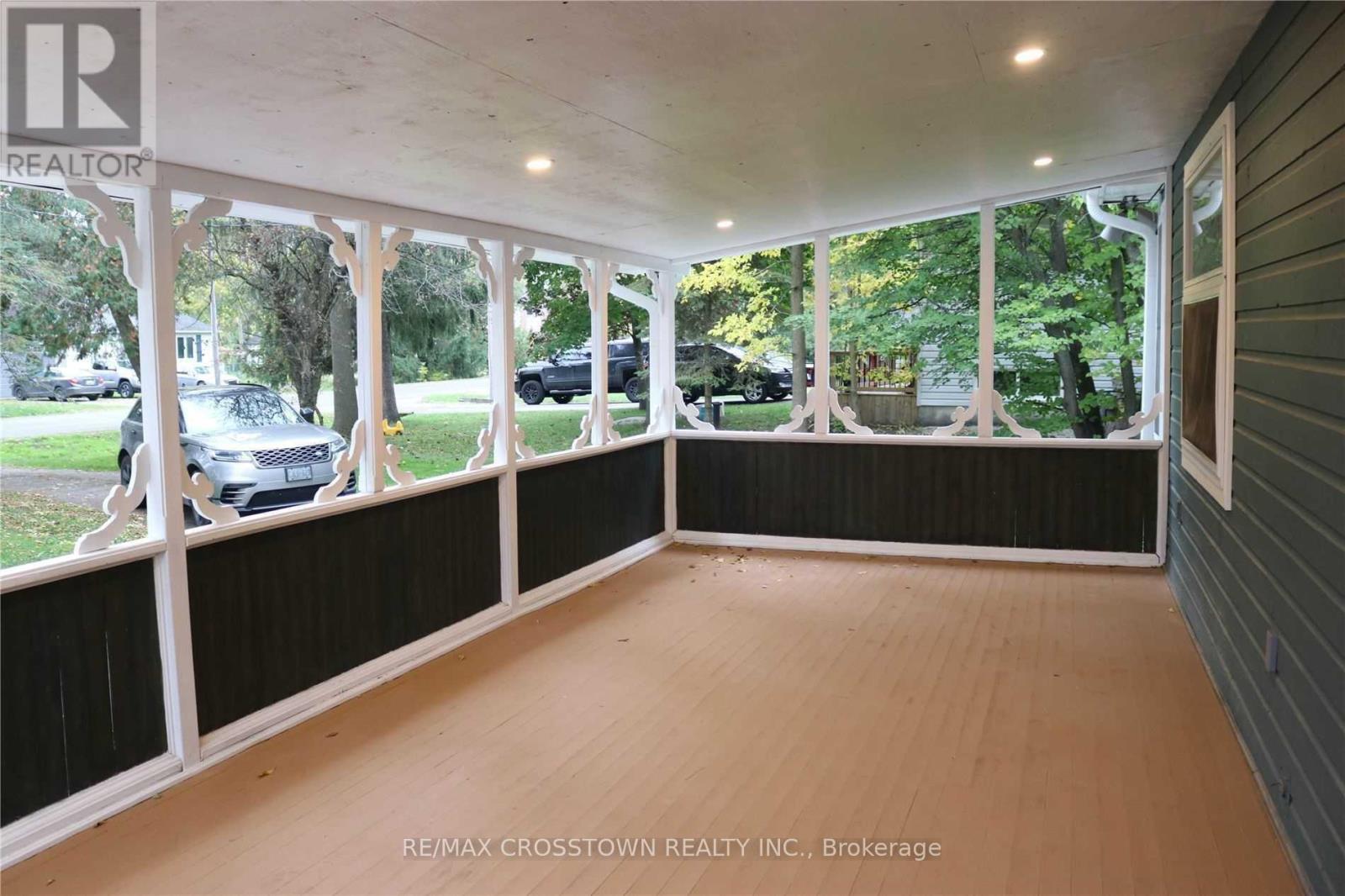 1056 Elm Road, Innisfil, Ontario  L9S 2E9 - Photo 2 - N13455238
