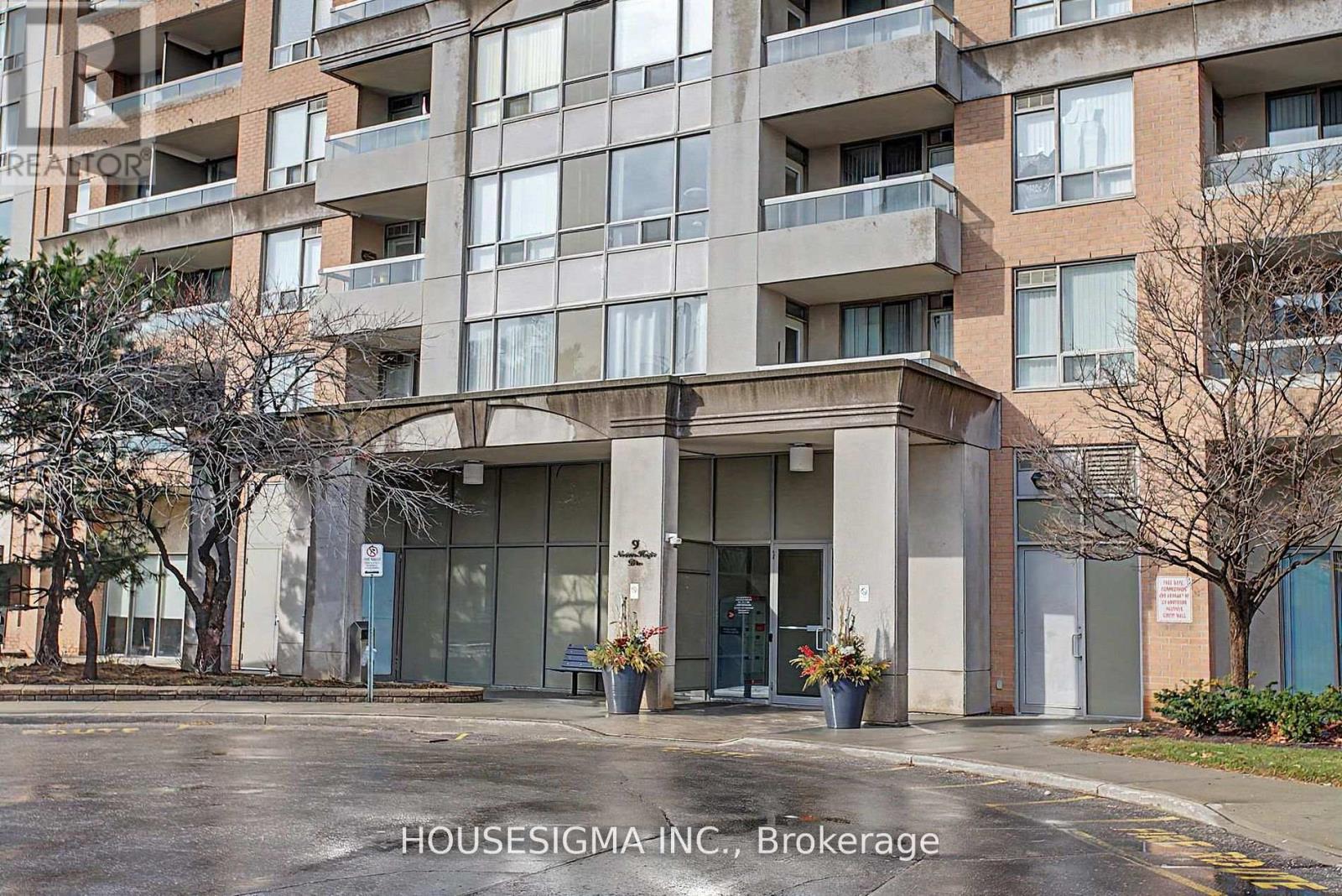 711 - 9 NORTHERN HEIGHTS DRIVE, Richmond Hill, Ontario