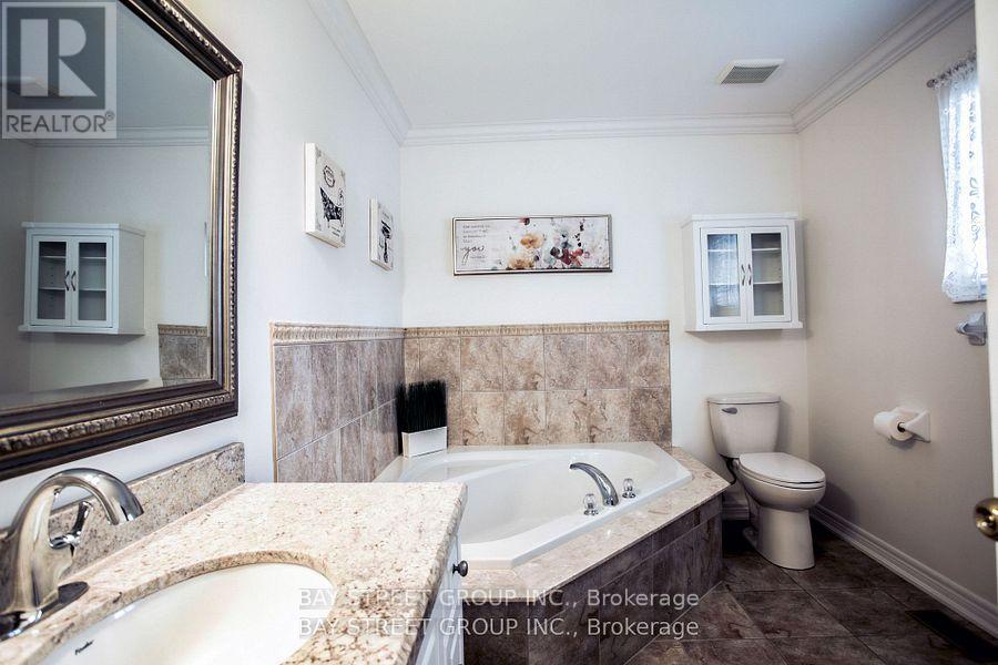 722a Lake Drive S, Georgina, Ontario  L4P 1V1 - Photo 27 - N13455288