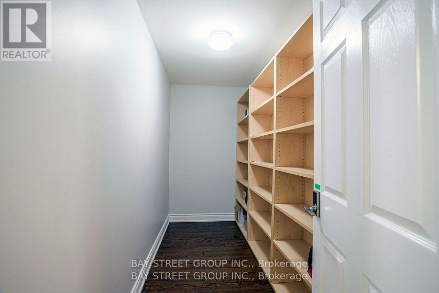 722a Lake Drive S, Georgina, Ontario  L4P 1V1 - Photo 7 - N13455288