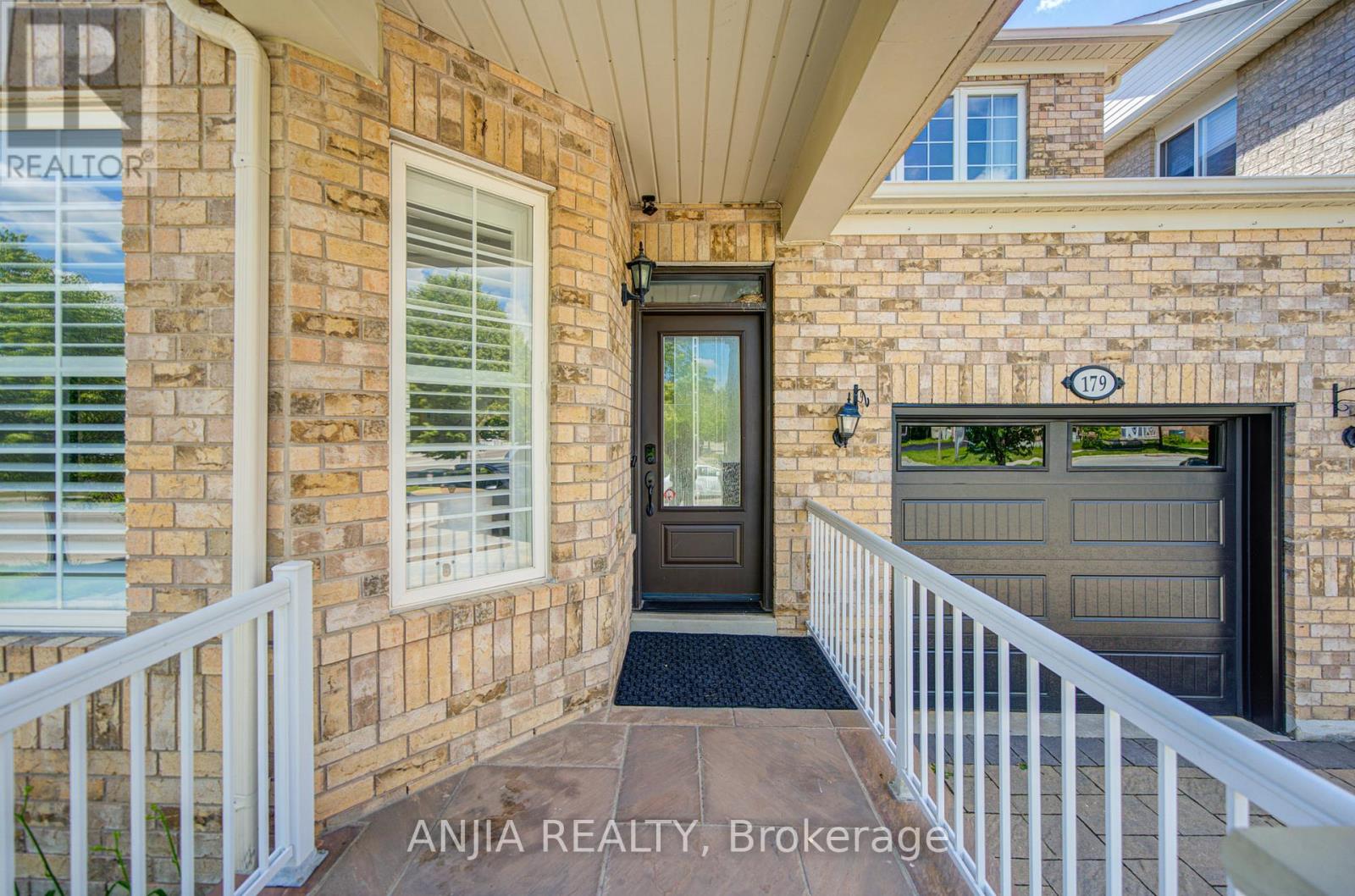 179 Edward Jeffreys Avenue, Markham, Ontario  L6E 2A4 - Photo 3 - N13455302