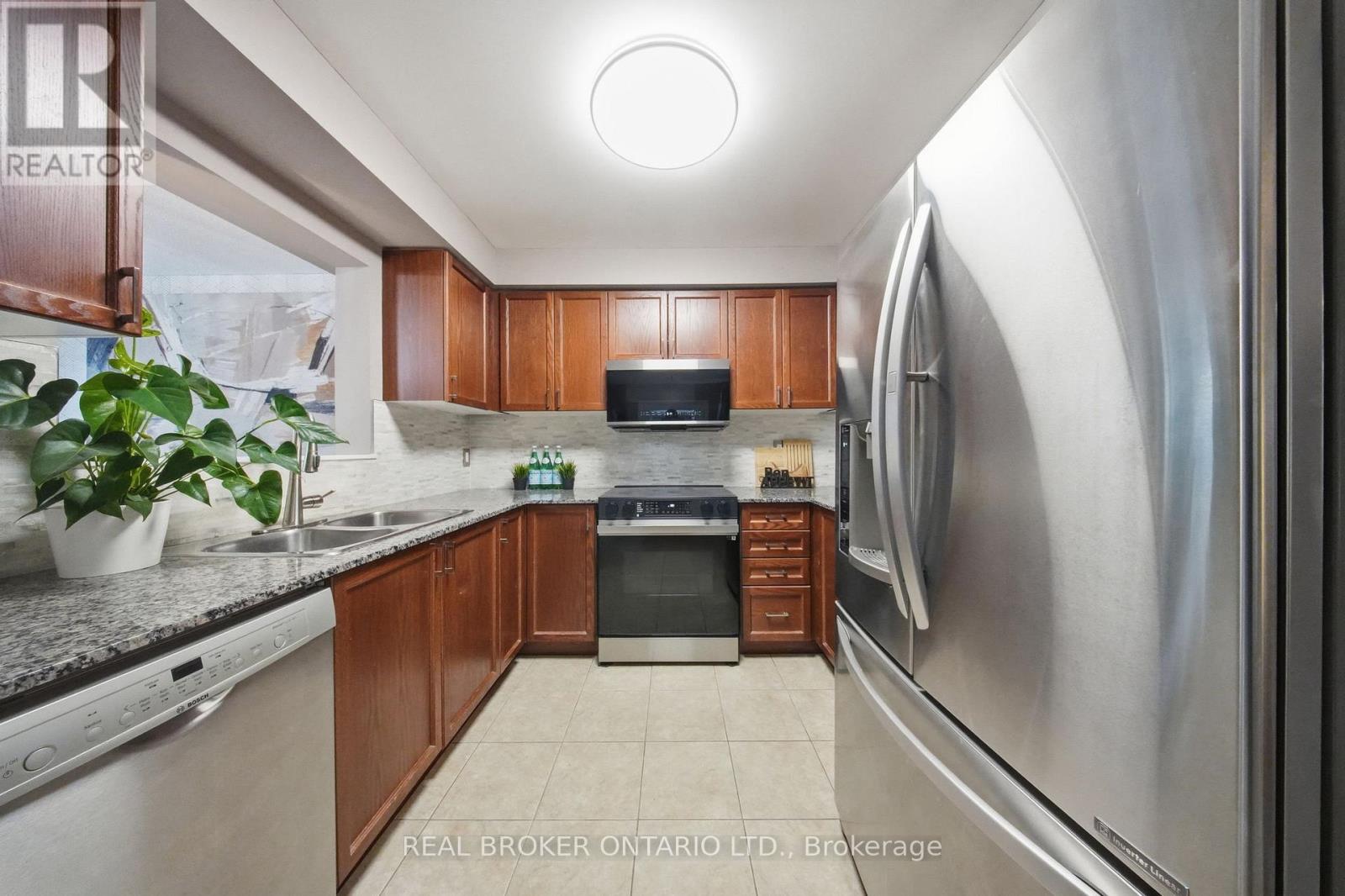 27 Harvest Hills Boulevard, East Gwillimbury, Ontario  L9N 0A6 - Photo 16 - N13455352