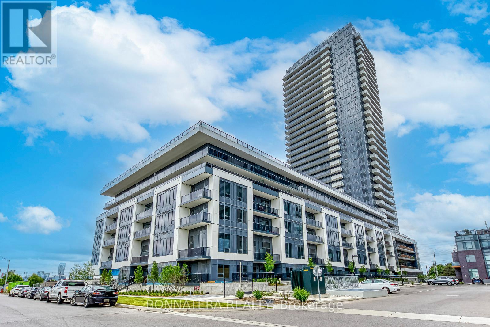 408 - 5105 HURONTARIO STREET, Mississauga, Ontario