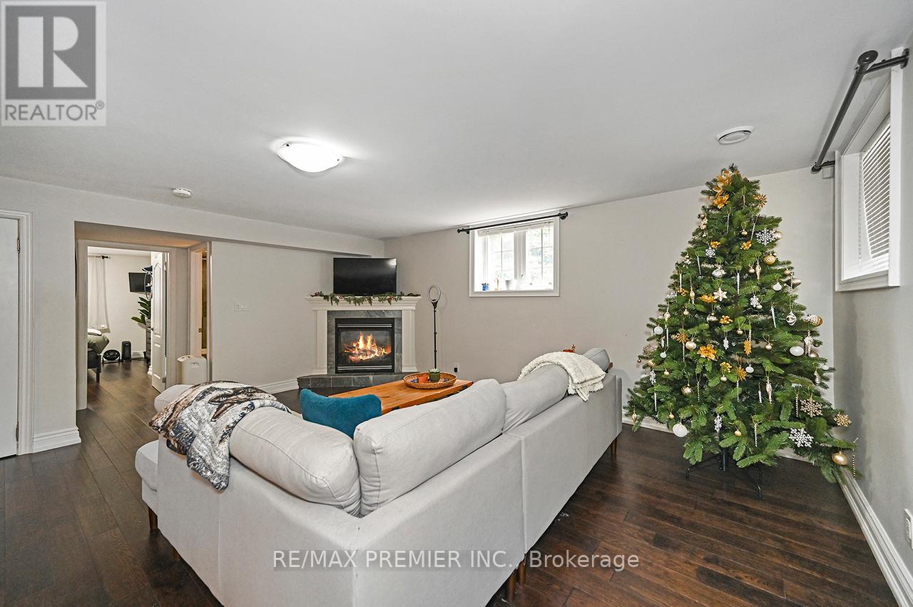 Bsmt - 916 Scarlett Road, Toronto, Ontario  M9P 2V4 - Photo 13 - W13455186