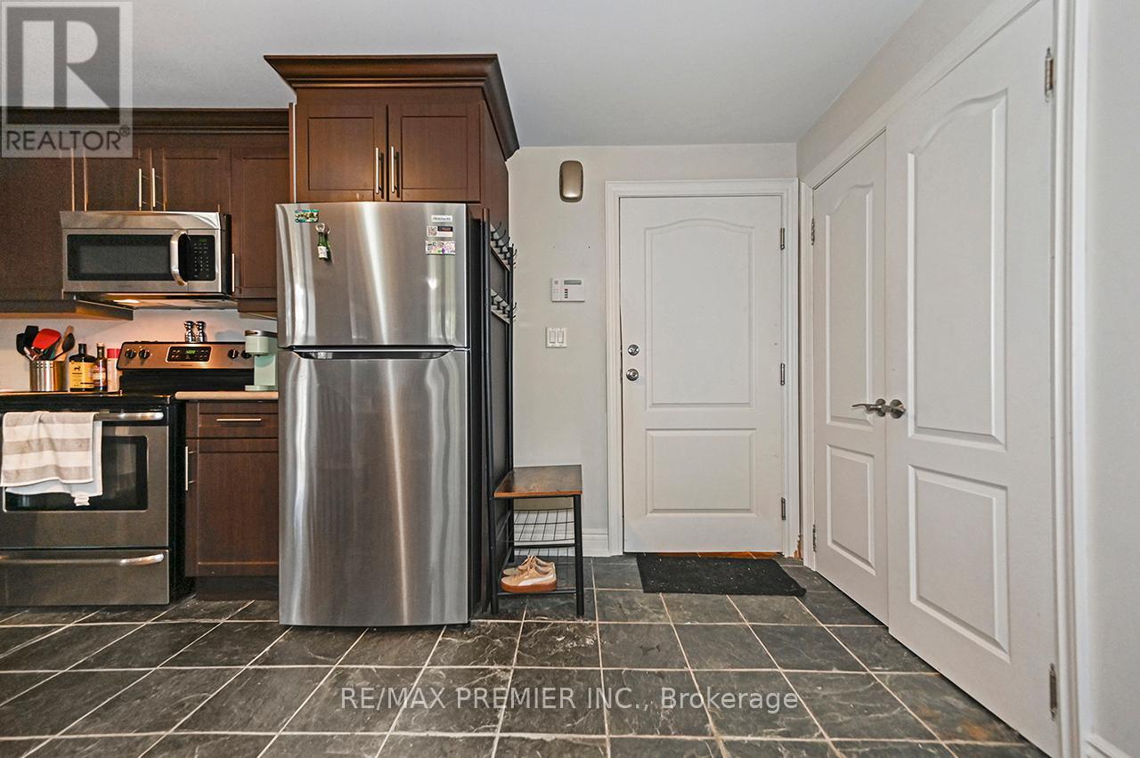 Bsmt - 916 Scarlett Road, Toronto, Ontario  M9P 2V4 - Photo 3 - W13455186