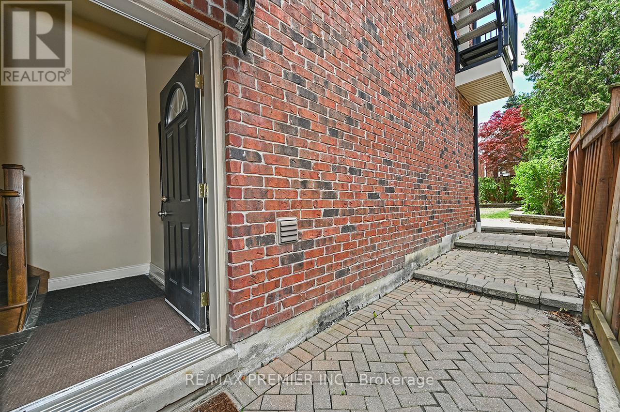 Bsmt - 916 Scarlett Road, Toronto, Ontario  M9P 2V4 - Photo 30 - W13455186