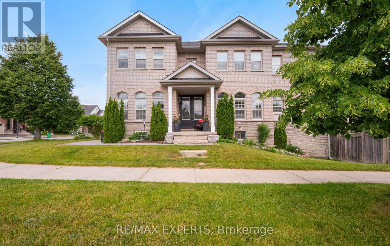 39 Paisley Green Avenue, Caledon, Ontario  L7C 3R9 - Photo 4 - W13455188
