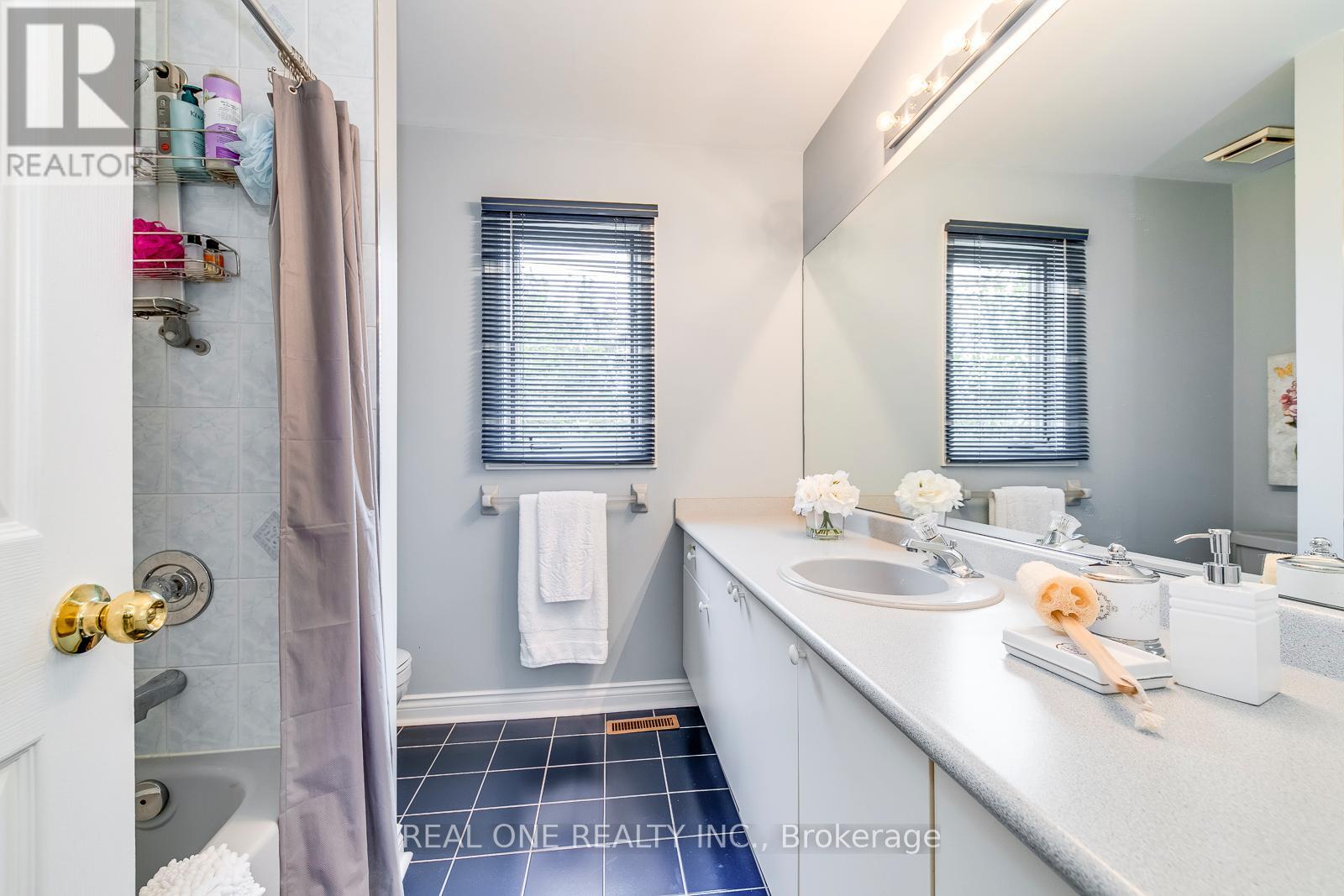 1443 Bayshire Drive, Oakville, Ontario  L6H 6E8 - Photo 27 - W13455220