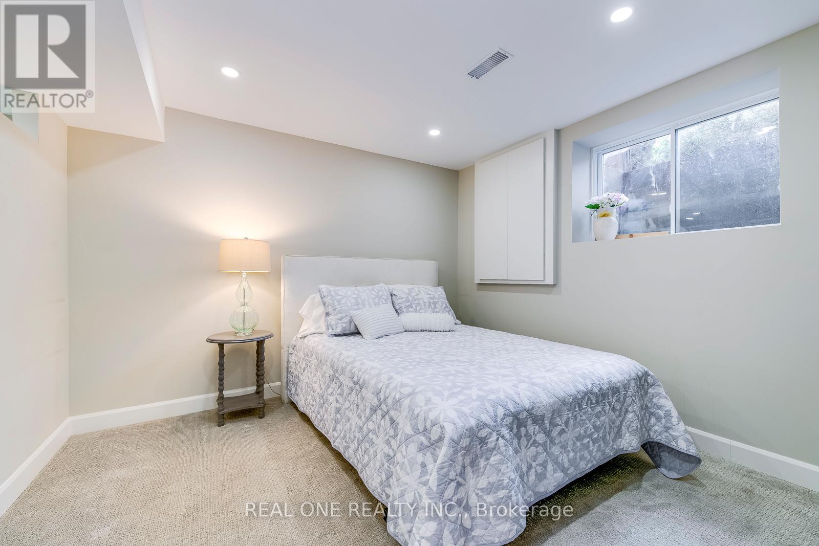 1443 Bayshire Drive, Oakville, Ontario  L6H 6E8 - Photo 35 - W13455220