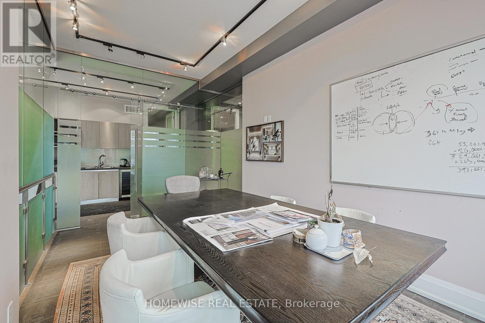 B - 609 Marlee Avenue, Toronto, Ontario  M6B 3J6 - Photo 4 - W13455230