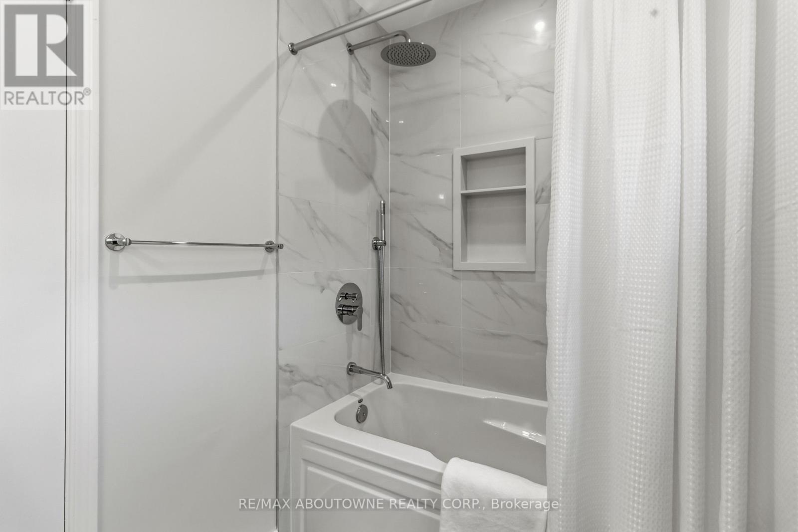 281 Leacock Avenue, Oakville, Ontario  L6H 5J3 - Photo 34 - W13455268