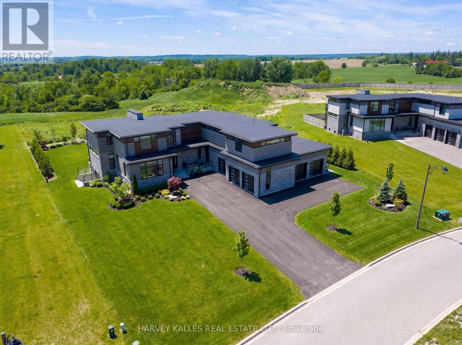 24 SUGARBUSH COURT, Halton Hills, Ontario