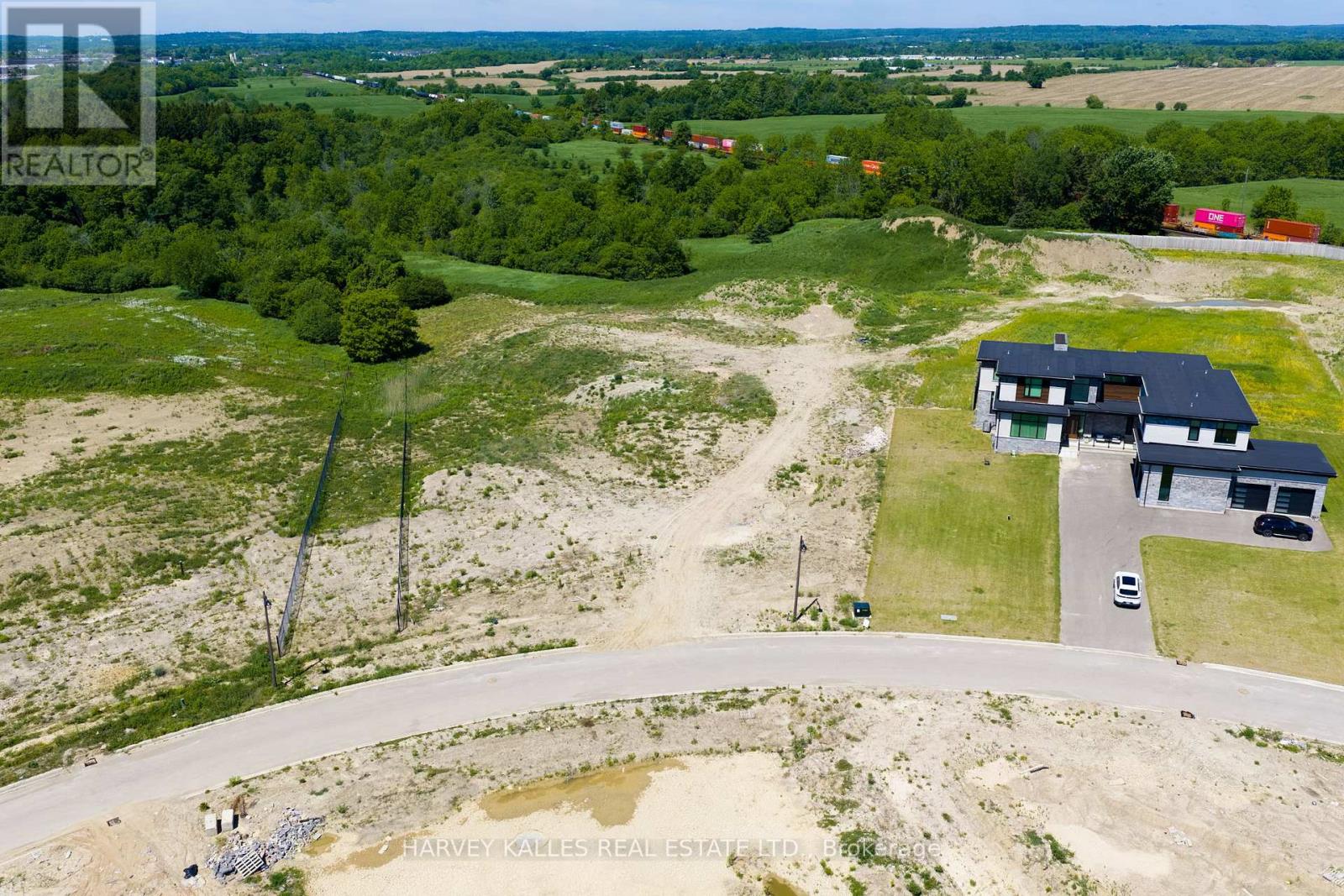 24 Sugarbush Court, Halton Hills, Ontario  L7G 4S7 - Photo 3 - W13455350